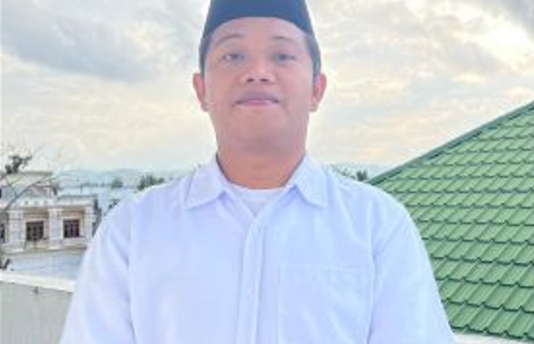 Pelaksanaan Vaksinasi Penyakit Mulut dan Kuku (PMK) pada Sapi Bali di Lahan Praktik Lapangan Peternakan UNIKI Bireuen melalui Kolaborasi Disnakkeswan dan Kaprodi(Program Studi) Peternakan FAFERTA.