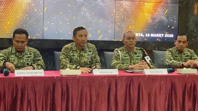 Militer Indonesia Menahan 4 Prajurit Terkait Serangan Asam terhadap Aktivis