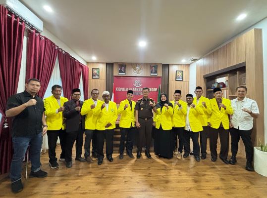 Pengurus MPA Bireuen Audiensi dengan Kepala Kejari, Bahas Perkembangan Pendidikan, Memperkuat Hubungan Guru dan Murid.